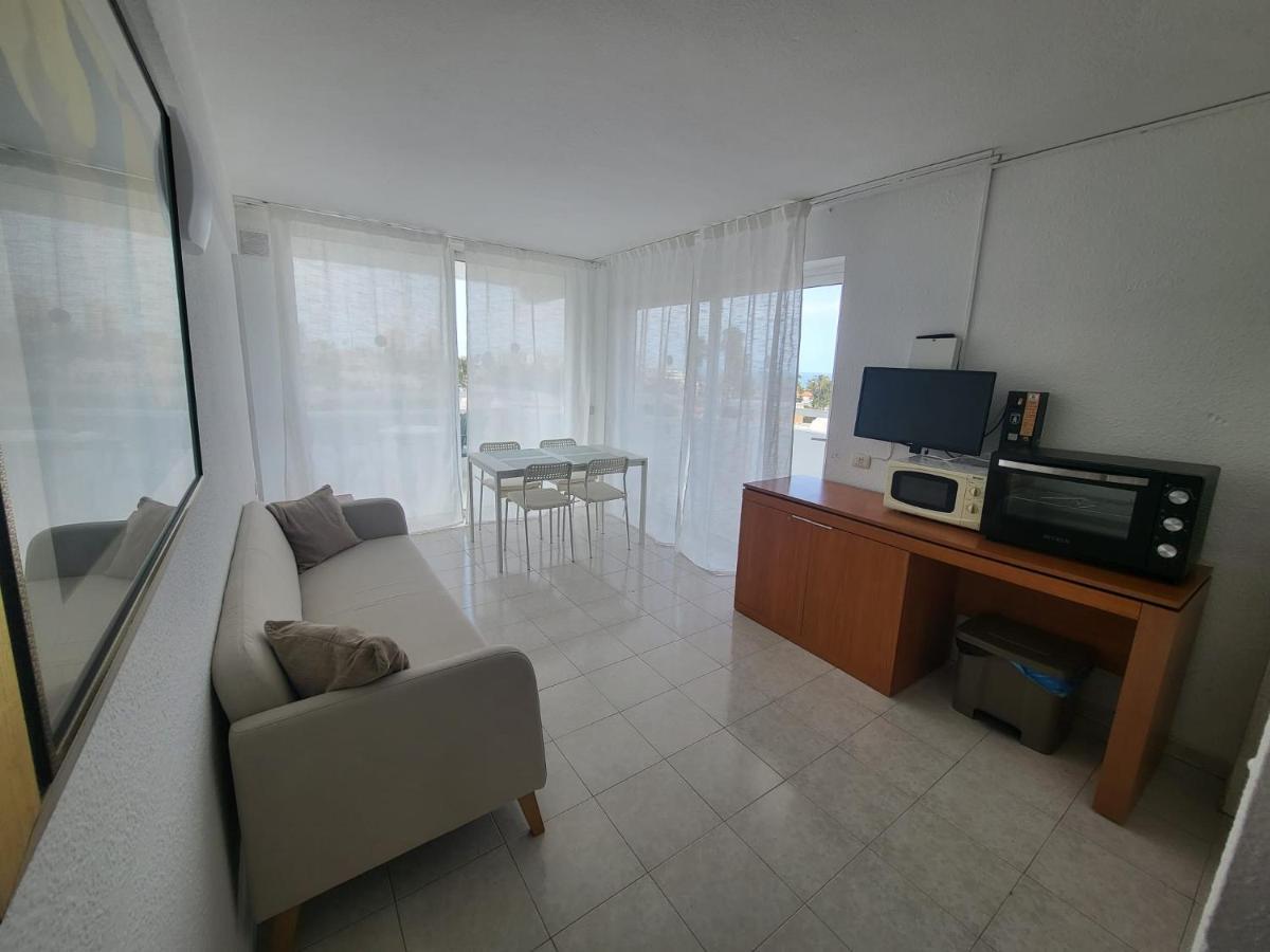 Cozy Apartment Near The Beach Playa de las Americas  Bagian luar foto